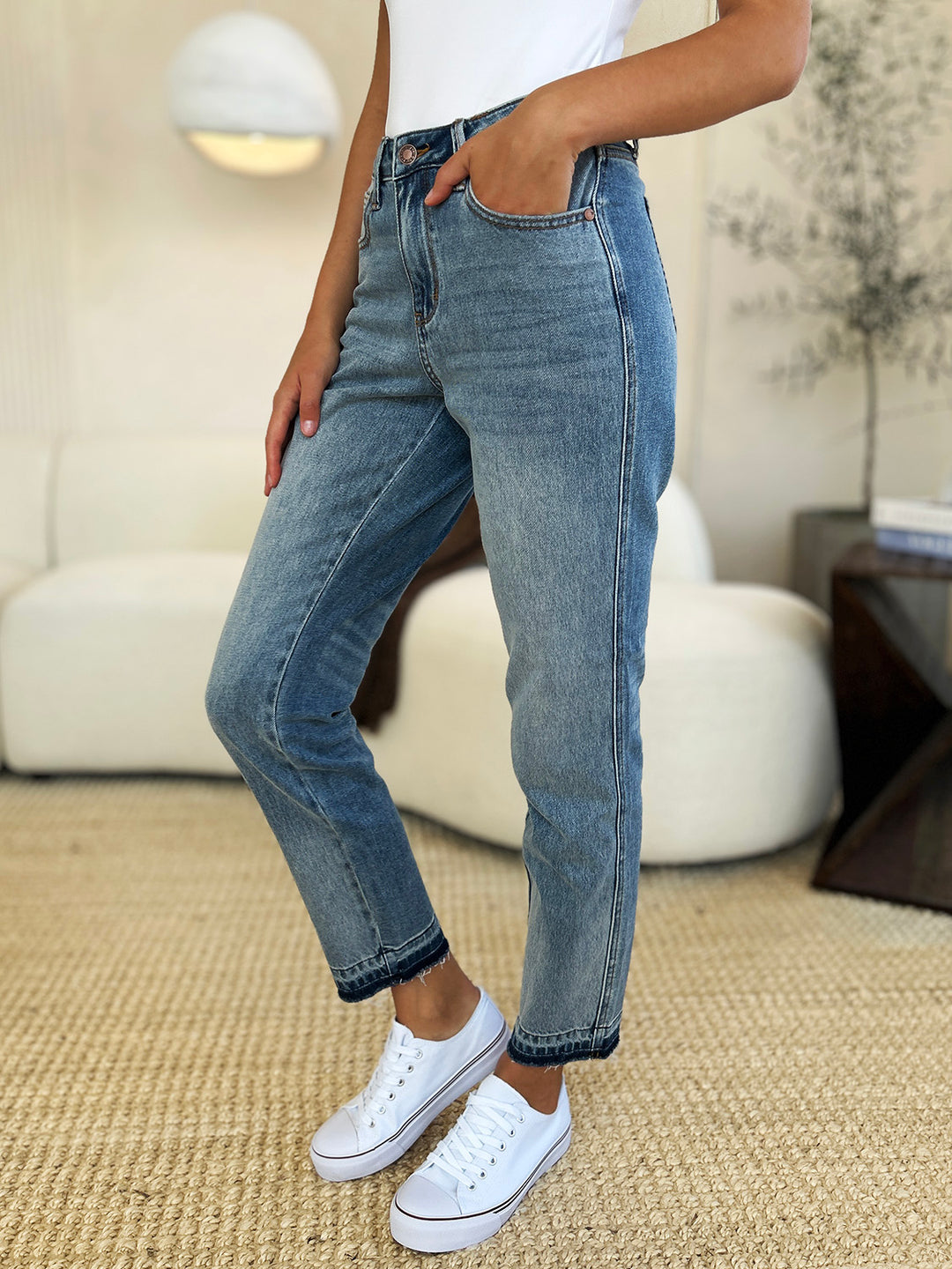 Medium Judy Blue Full Size Mid Rise Rigid Magic Release Hem Jeans
