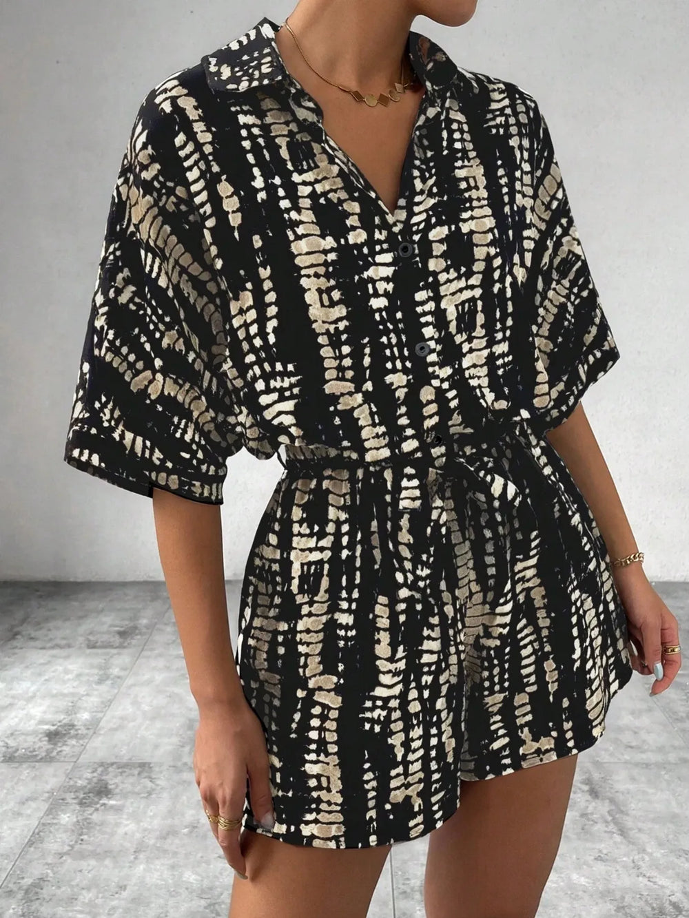 Black Tie Dye Print Collar Neck Short Sleeve Romper