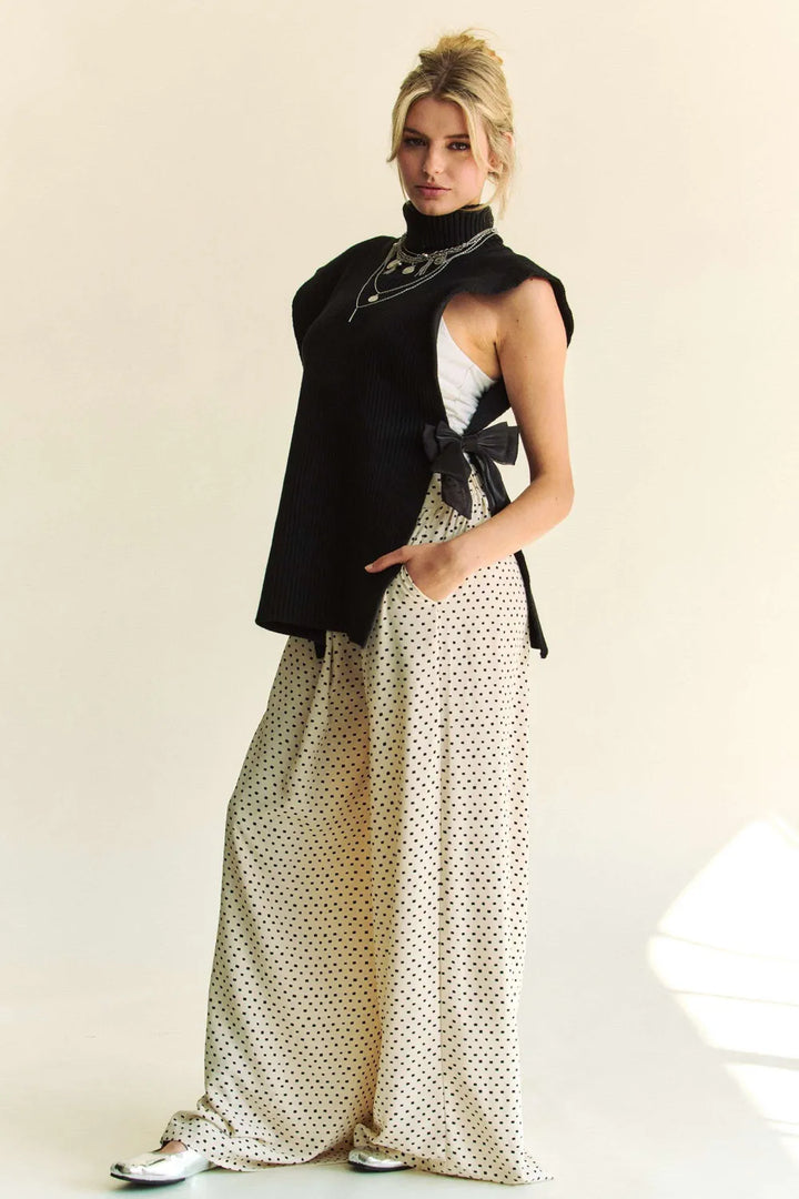 Davi Dani Side Split Turtleneck Sleeveless Knit Top