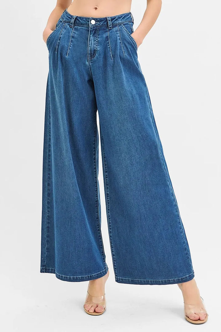Medium Risen Mid Rise Fit Wide Leg Knit Denim Look Jeans