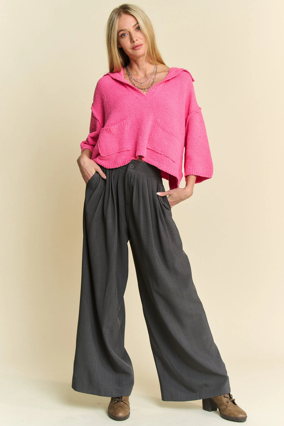 Davi Dani Solid Back Pocket Shirring Detail Wide Leg Pants
