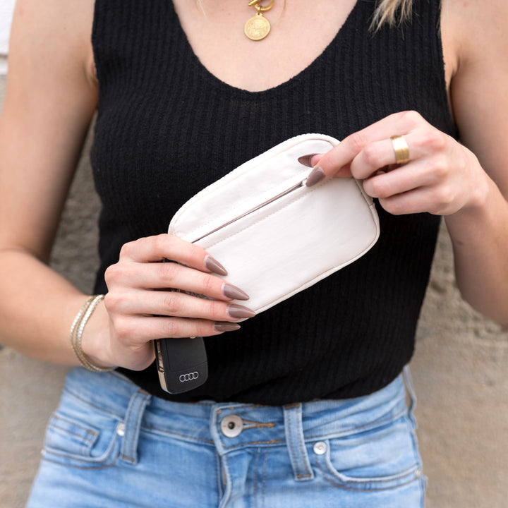 Gray Journey Clippable Id Wallet Pouch 1
