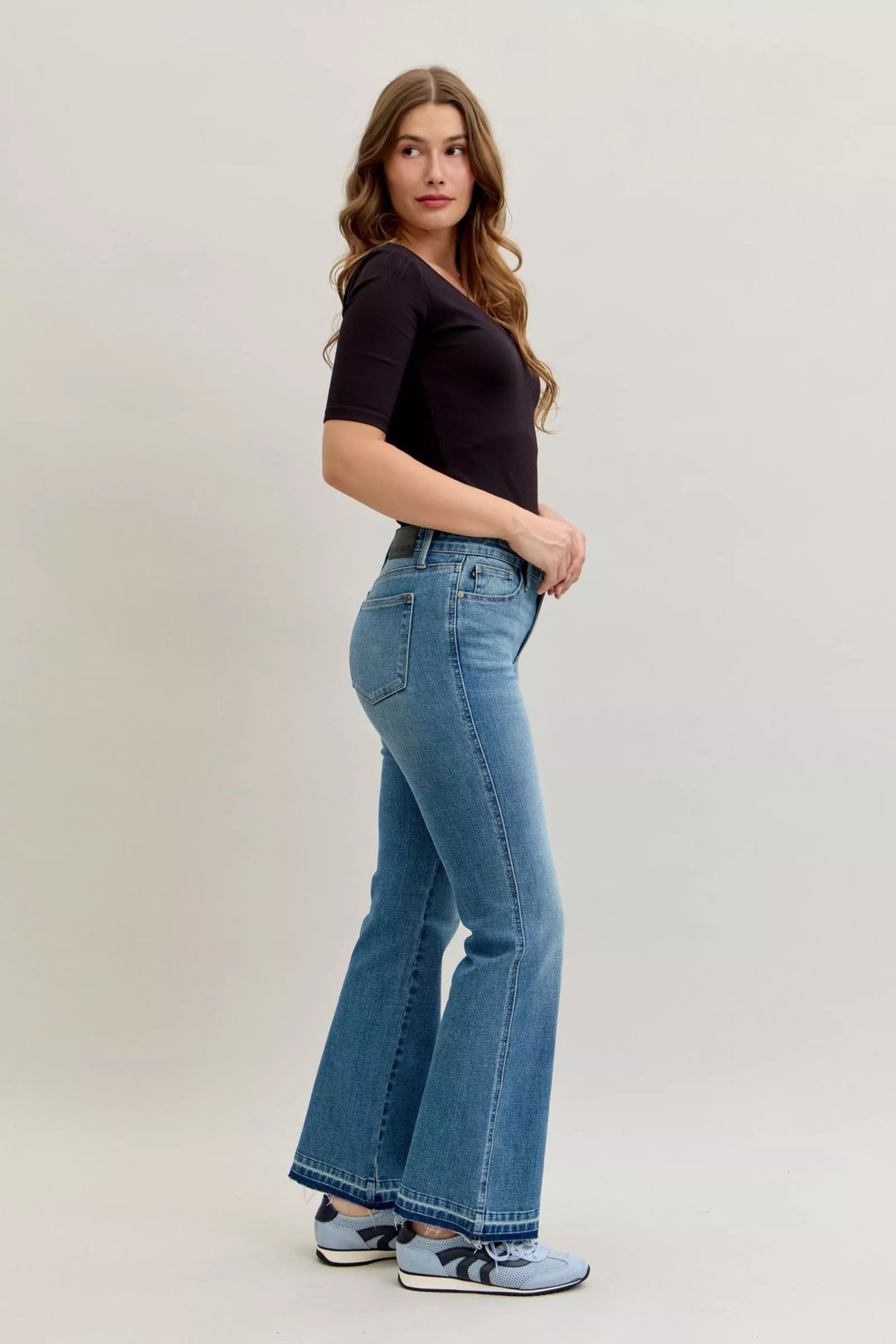 Md Judy Blue Full Size Mid Rise Slim Bootcut Tummy Control Release Hem Jeans Plus Size