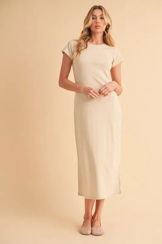 Aemi Co Short Sleeve Midi Tee Dress