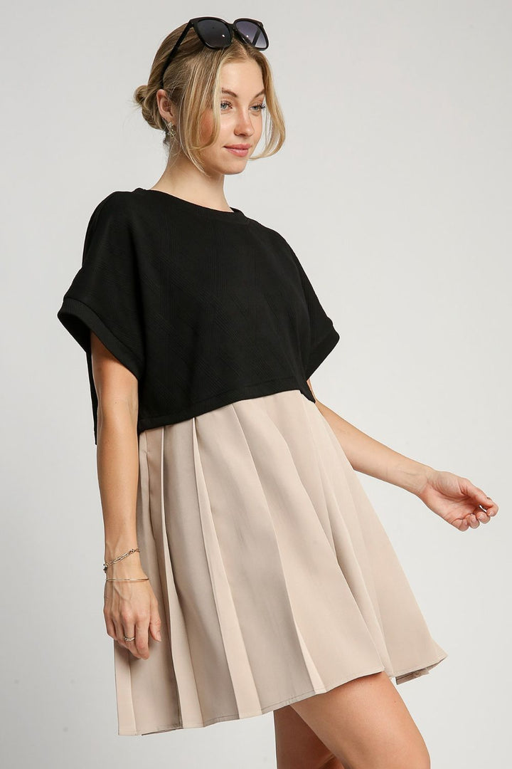Black Umgee Full Size Round Neck Pleated Dress With Side Pockets Plus Size