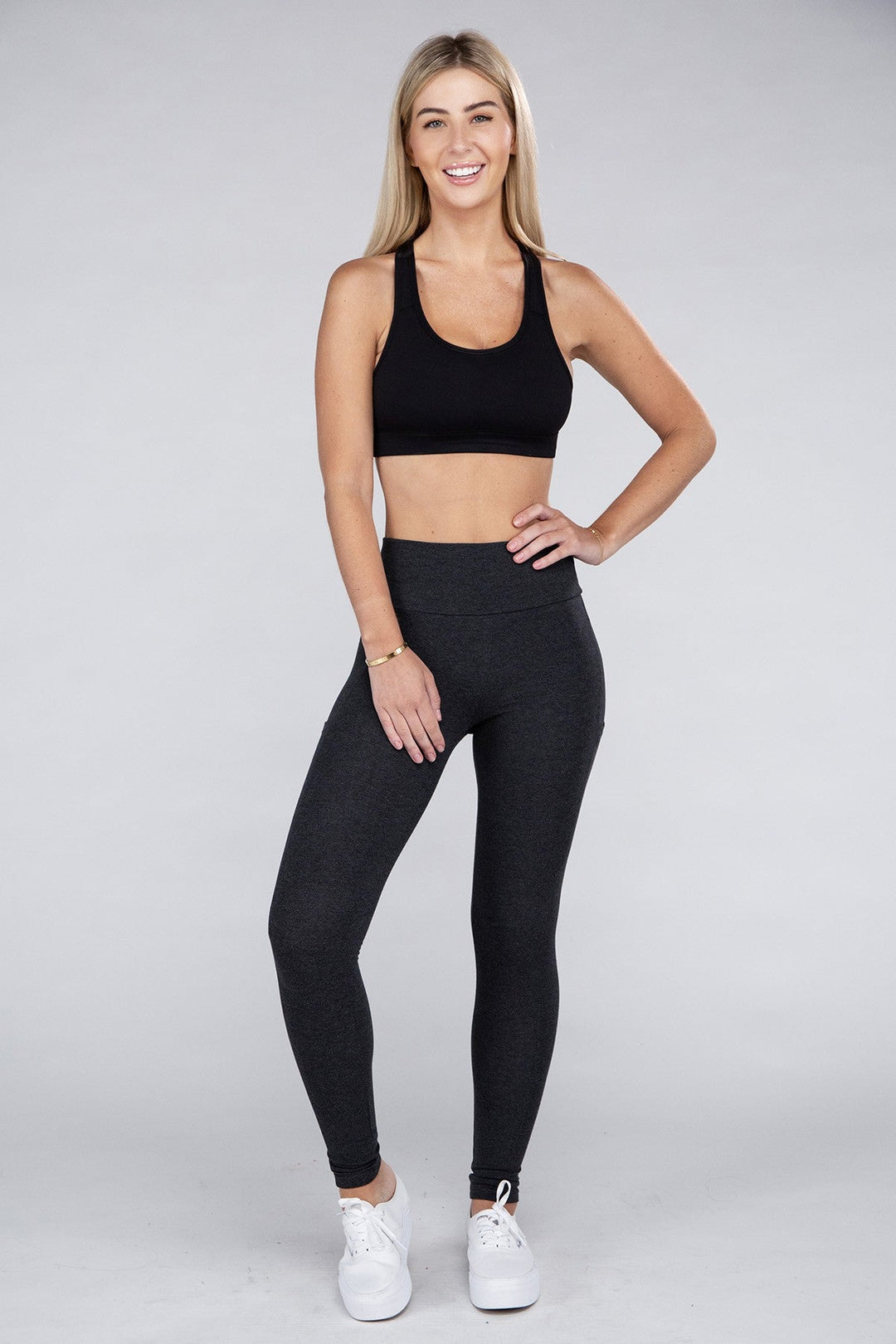 Black Active Leggings Featuring Concealed Pockets