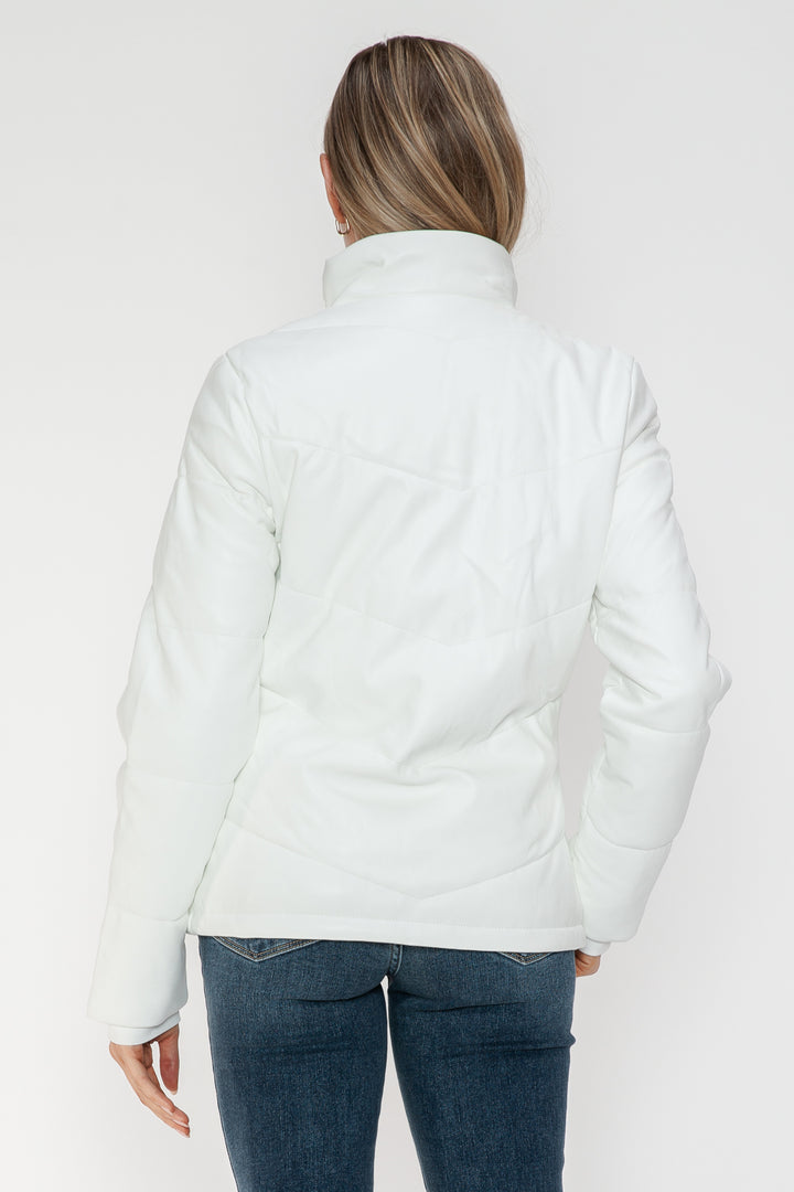 White Snobbish Pocketed Zip Up Turtleneck Puffer Jacket