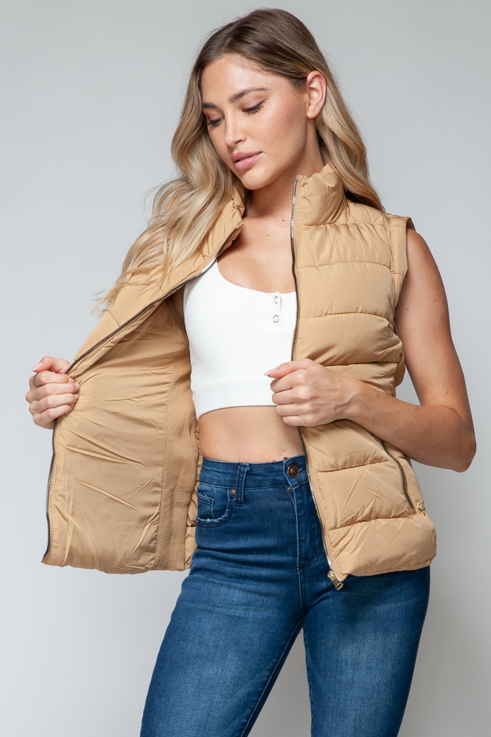 Iced Coffee Snobbish Zip Up Turtleneck Vest With Pockets