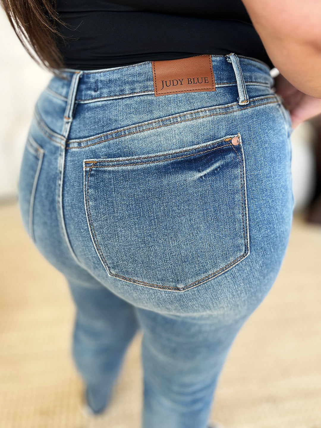 Medium Judy Blue Full Size Mid Rise Rigid Magic Release Hem Jeans