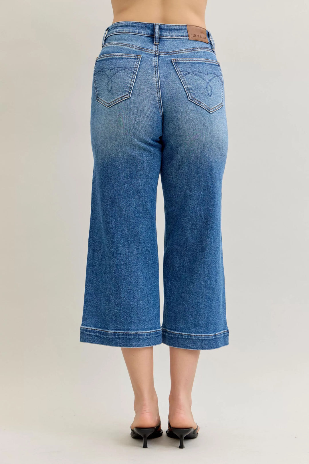 Md Judy Blue Mid Rise Crop Wide Leg Jeans