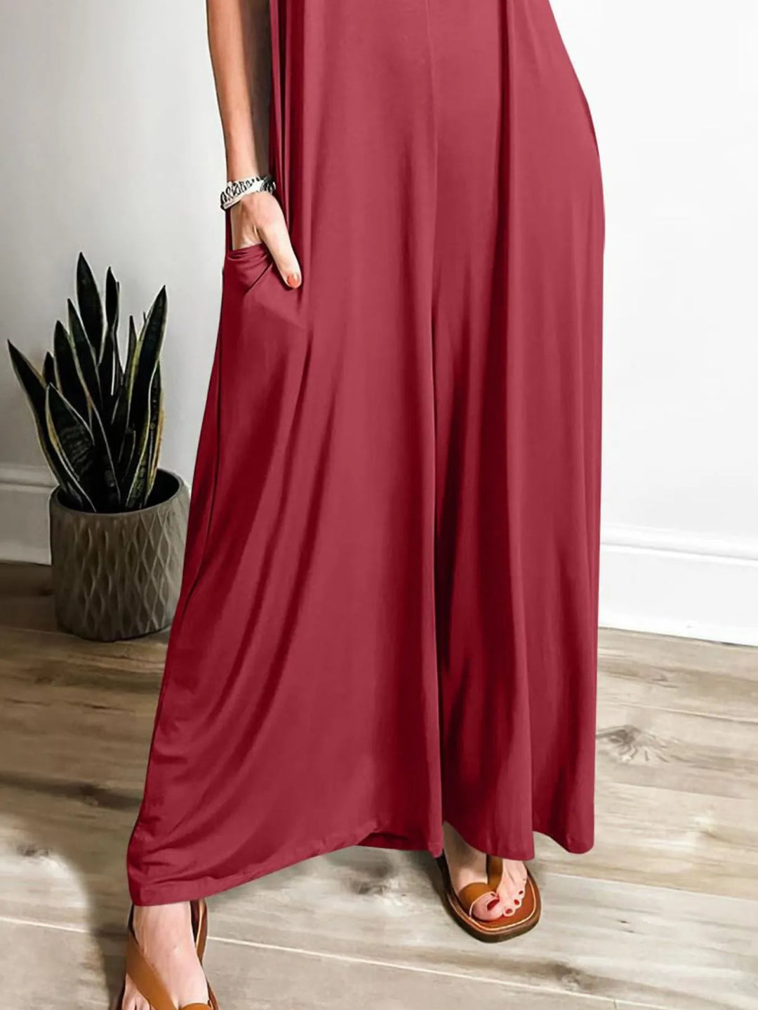 Wine Red Sleeveless V Neck Jumpsuit With Pockets