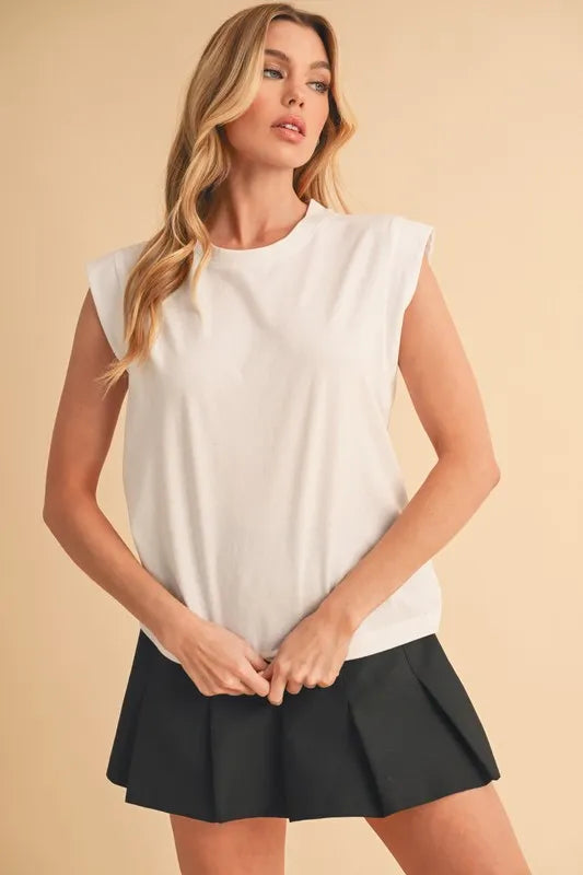 White Aemi Co Solid Color Round Neck Tank
