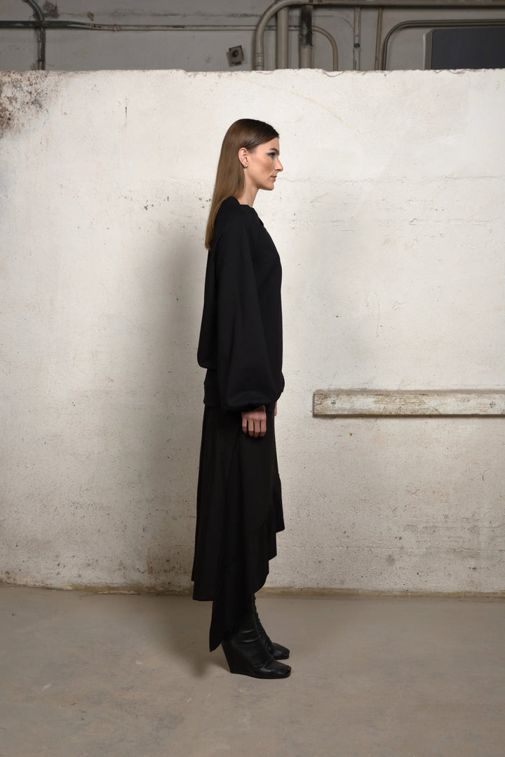 Large Asymmetrical Jumper