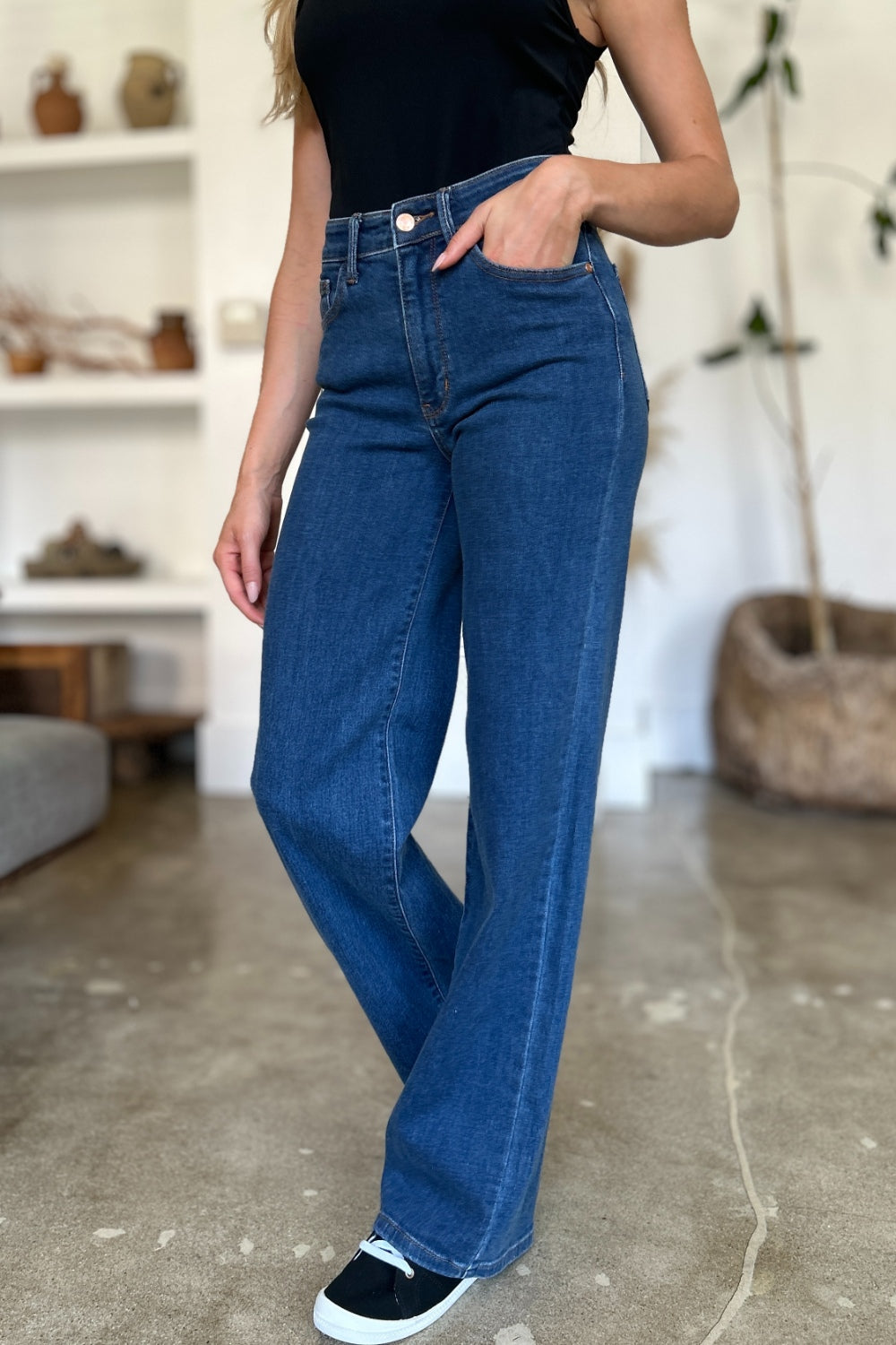 Medium Judy Blue Full Size High Rise Straight Jeans