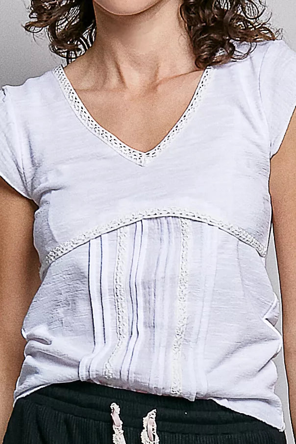 Pol V Neck Lightweight Textured Short Sleeve Knit Top With Lace Trim 3