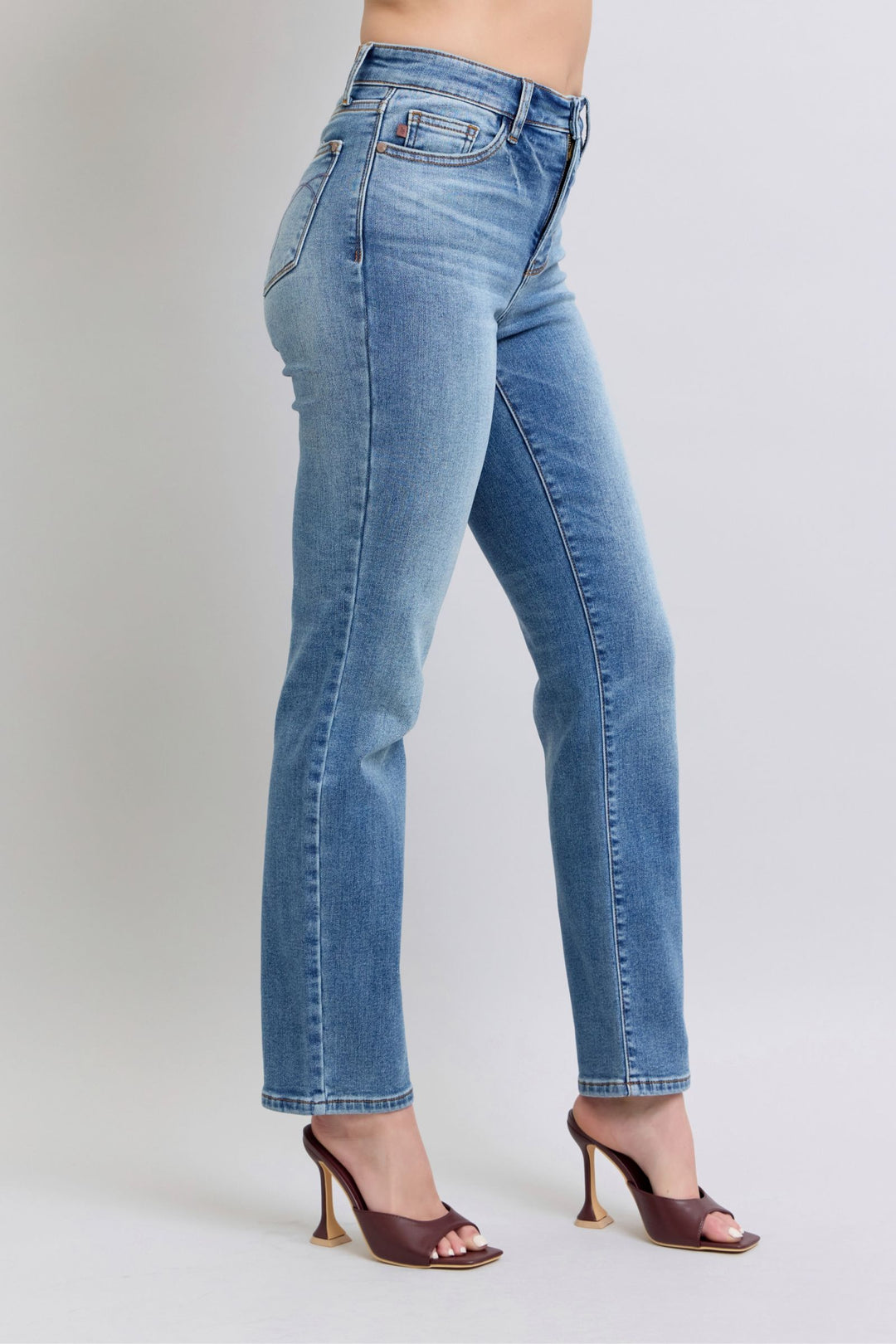 Medium Judy Blue Full Size Run Vintage Wash Thermal Straight Jeans