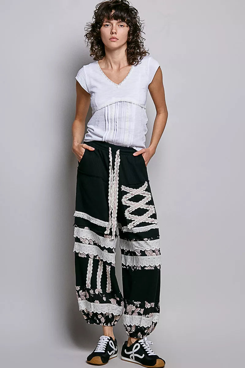 Pol V Neck Lightweight Textured Short Sleeve Knit Top With Lace Trim 3