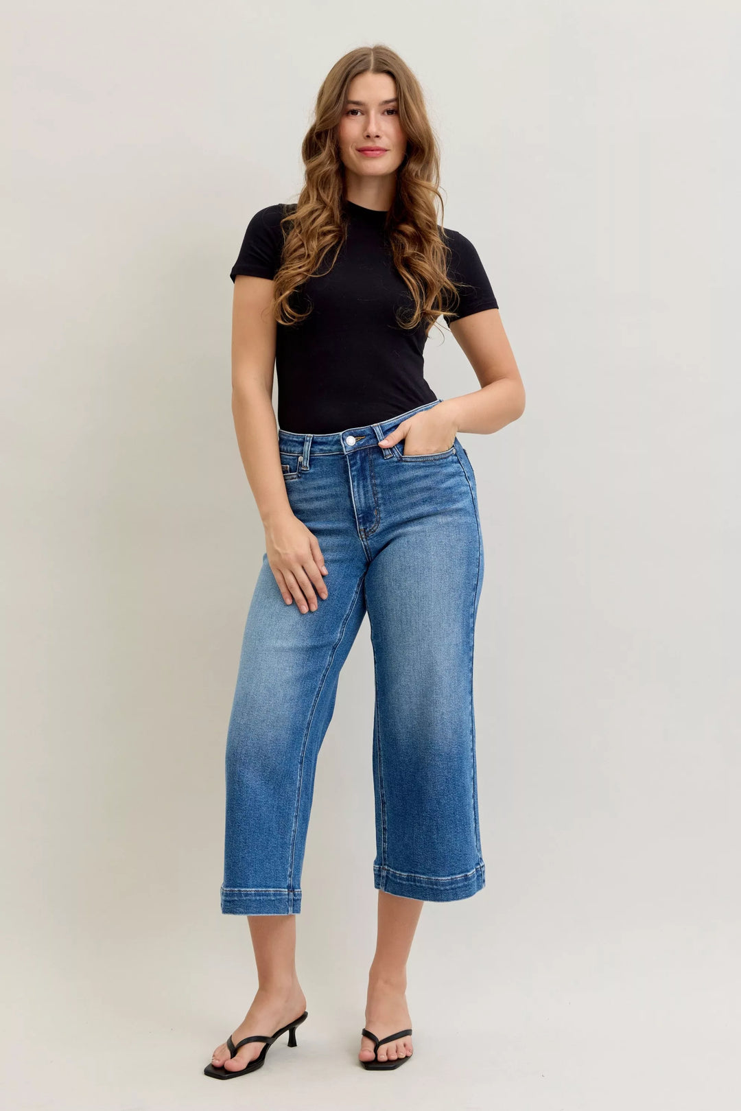 Md Judy Blue Mid Rise Crop Wide Leg Jeans
