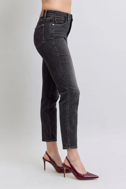 Bk Judy Blue Full Size Mid Rise Tummy Control Slim Jeans Plus Size