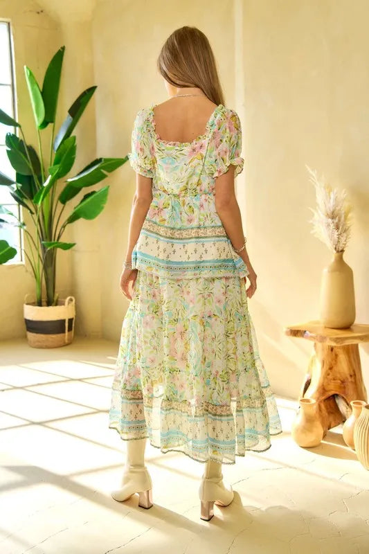 Davi Dani Spring Floral Border Print Ruffled Textured Top