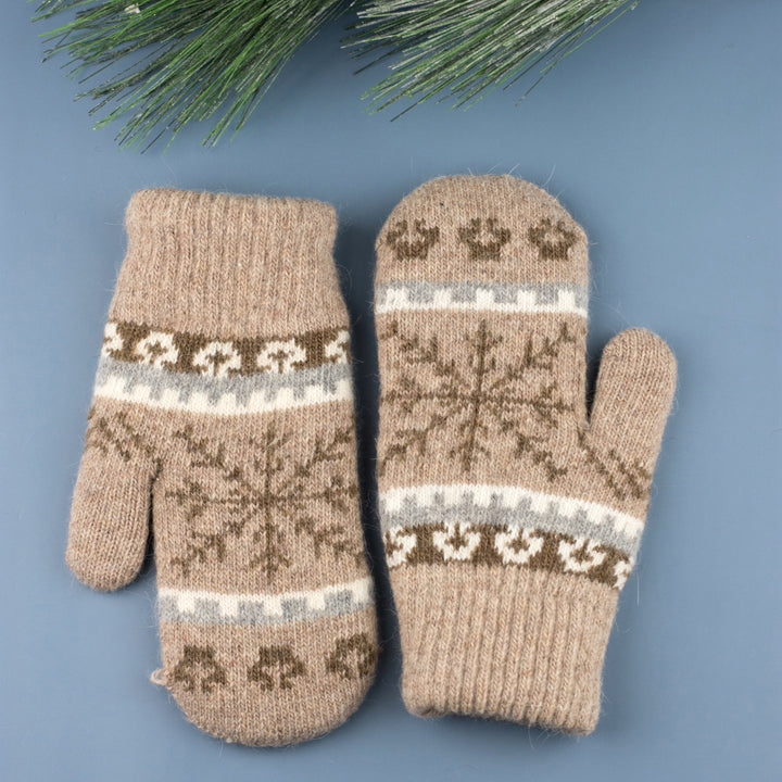 Nordic Snowflake Mittens 1