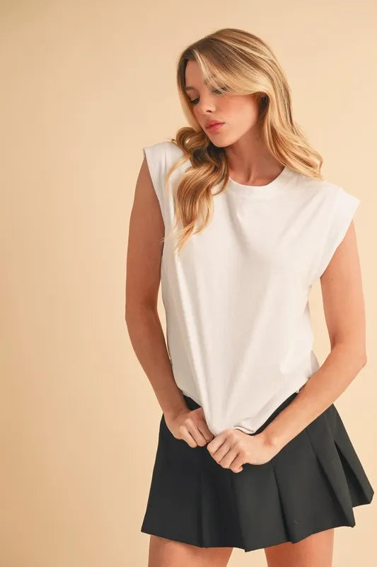 White Aemi Co Solid Color Round Neck Tank