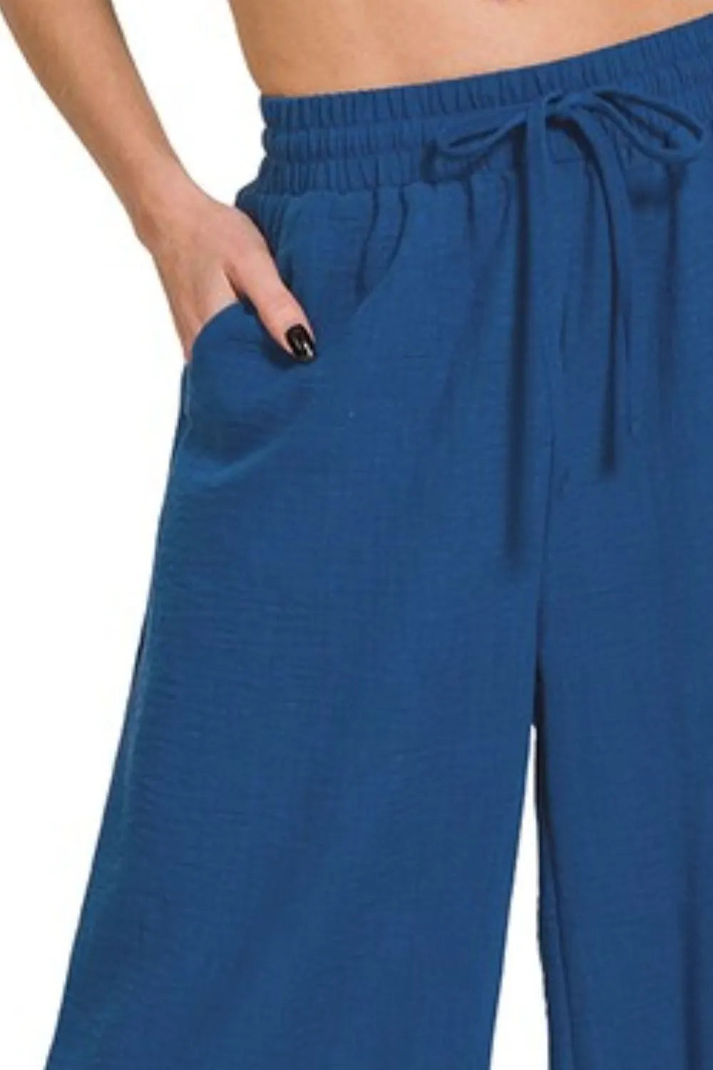 Lt Navy Zenana Woven Crepe Elastic Band Waist Cropped Pants
