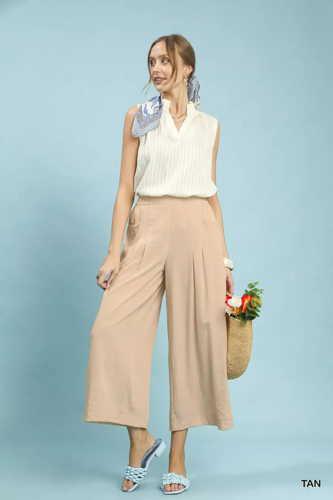Umgee Solid Pleat Wide Leg Cropped Pants