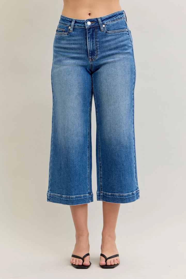 Md Judy Blue Mid Rise Crop Wide Leg Jeans