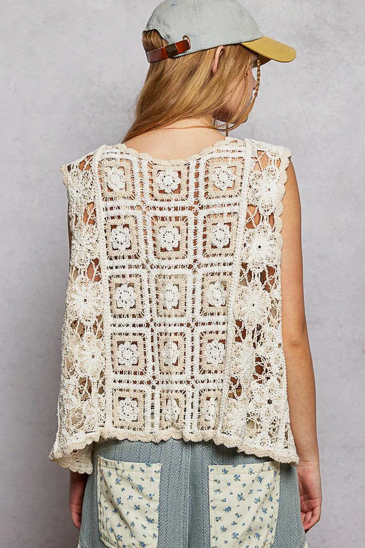 Pol Tie Front Floral Pattern Crochet Vest With Scalloped Edge 2
