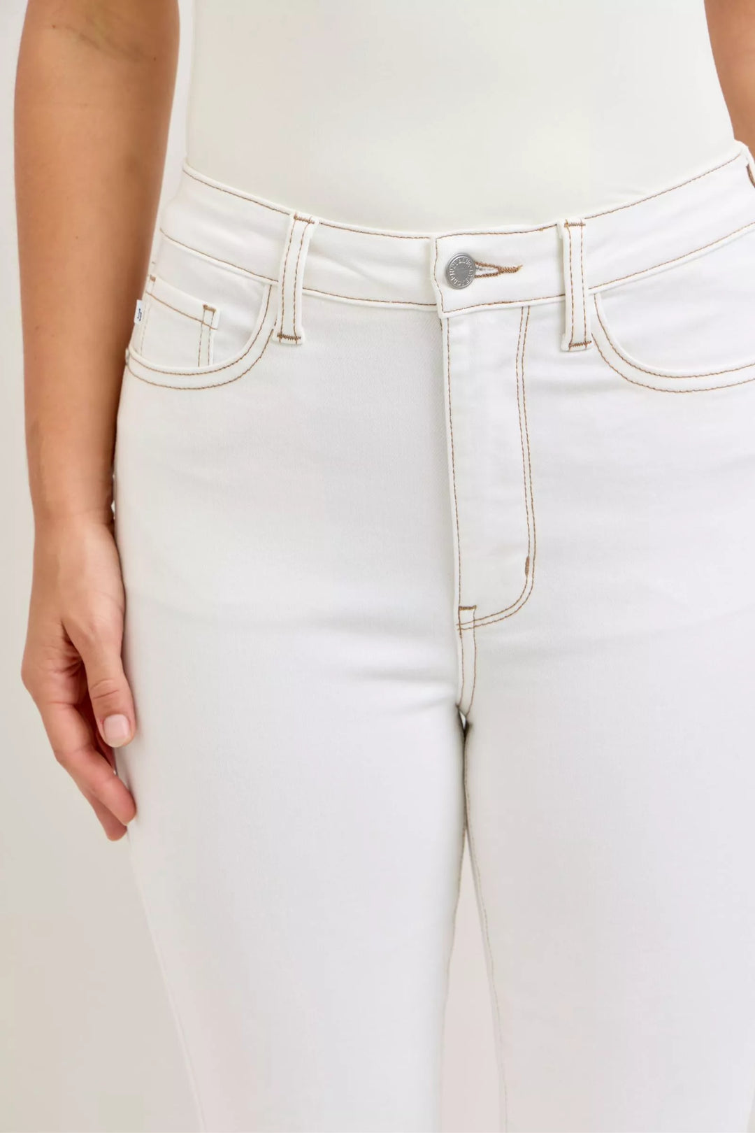 Wht Judy Blue Contrast Stitching Cropped Flare Jeans