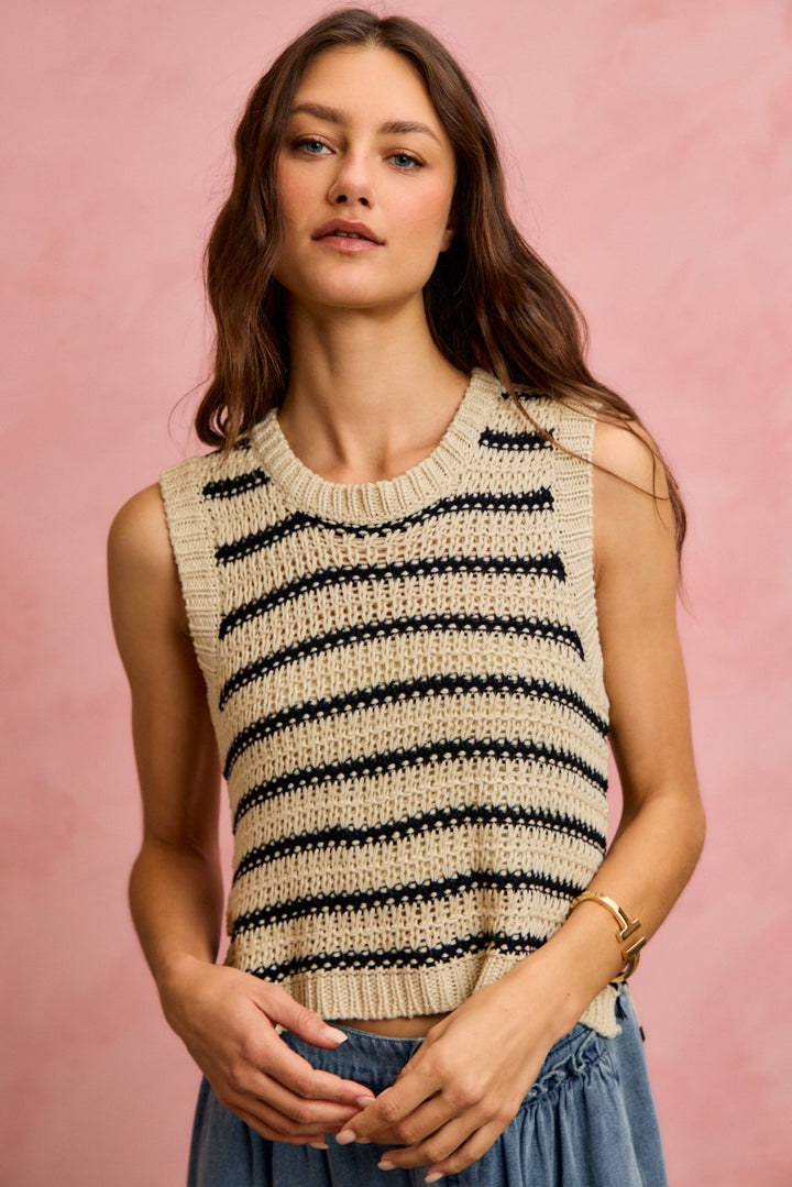 So Me Low Gauge Textured Stripe Sleeveless Sweater Top
