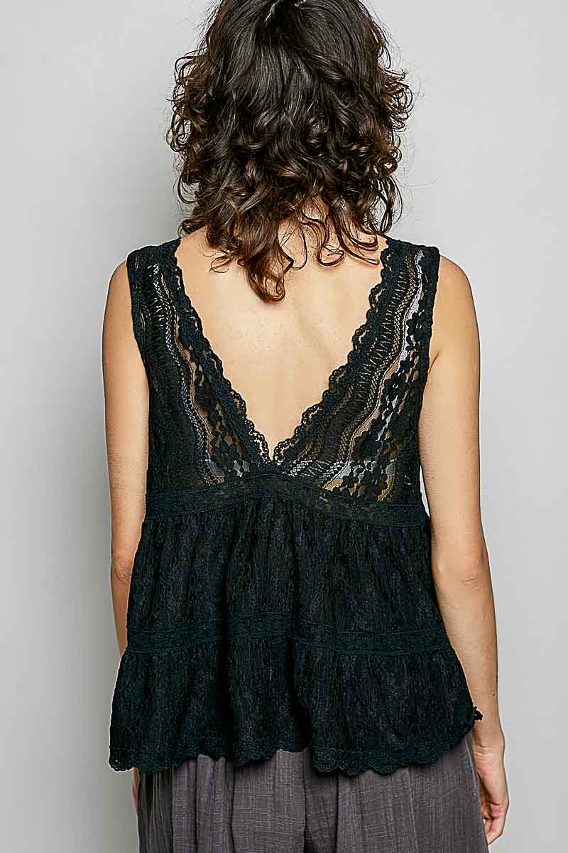 Pol Deep V Neck Scalloped Lace Sleeveless Top