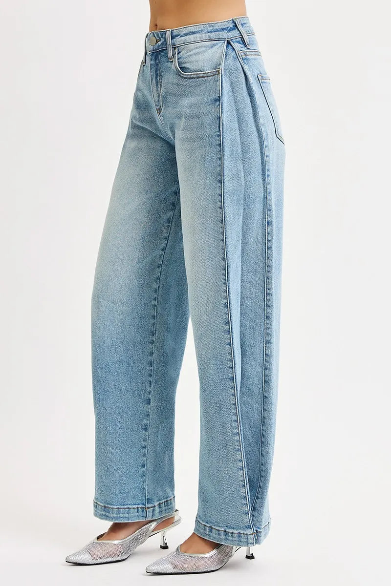Medium Risen Mid Rise Wide Barrel Transferable Leg Snap Jeans