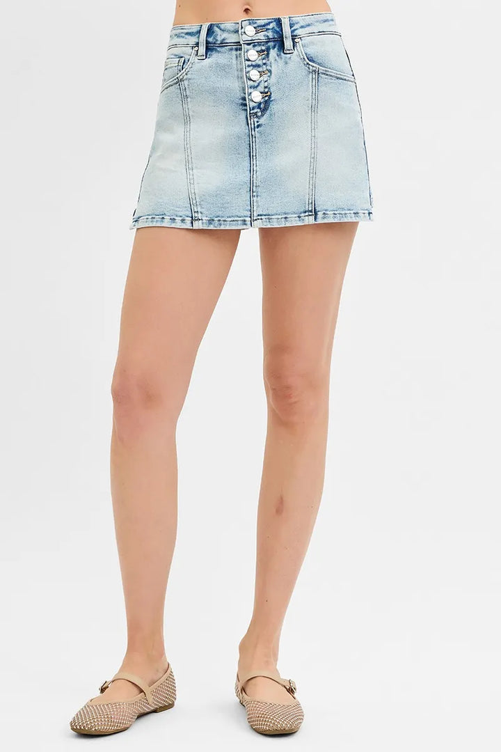 Light Risen Full Size High Rise Button Down Skorts Plus Size