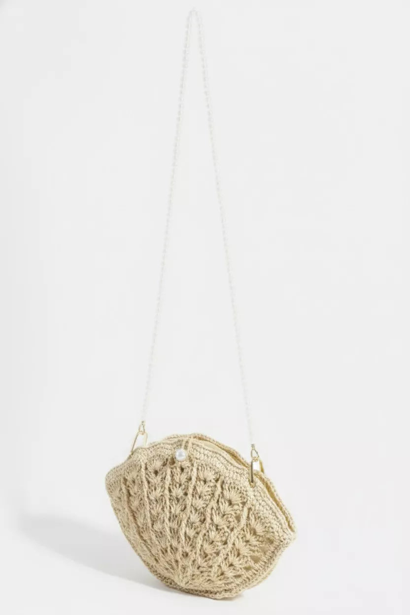 Fame Straw Braided Pearl Beaded Strap Seashell Bag
