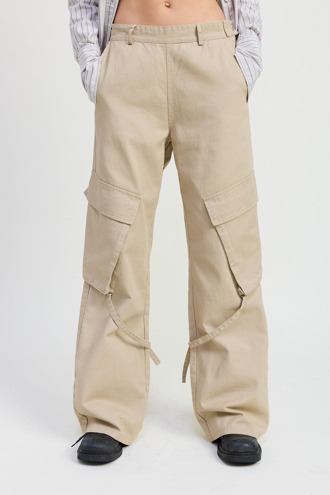 Cargo Pants With Pocket Detail