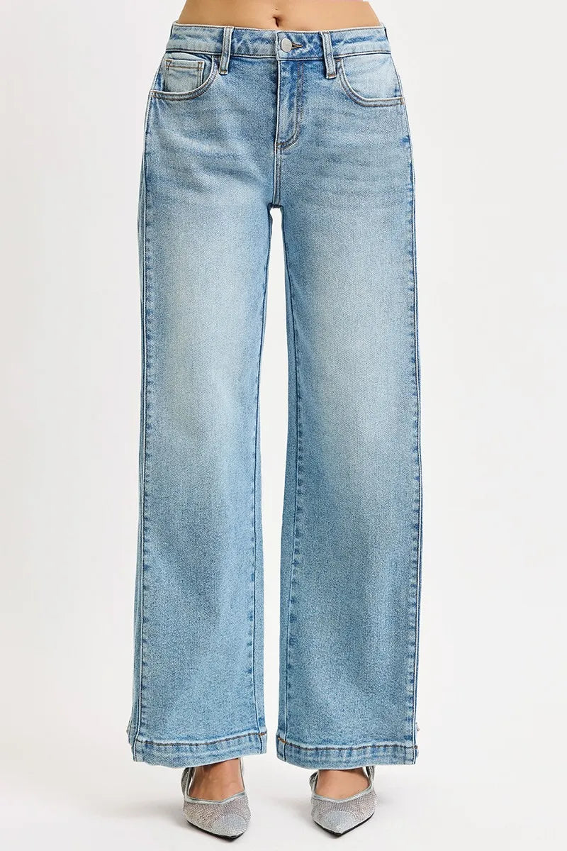 Medium Risen Mid Rise Wide Barrel Transferable Leg Snap Jeans