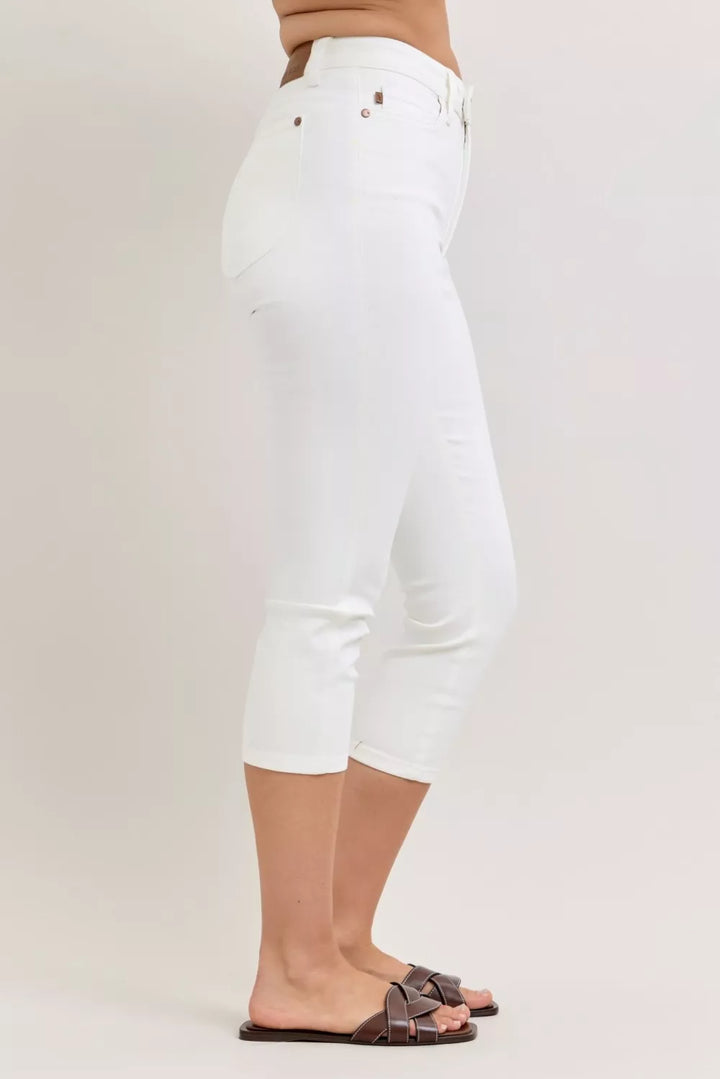Wht Judy Blue High Waist Extended Waistband Capri Pants With Spade Pockets
