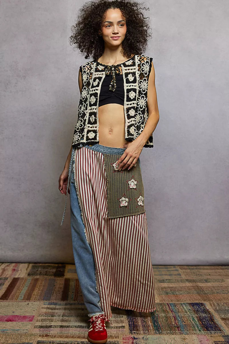 Pol Tie Front Floral Pattern Crochet Vest With Scalloped Edge