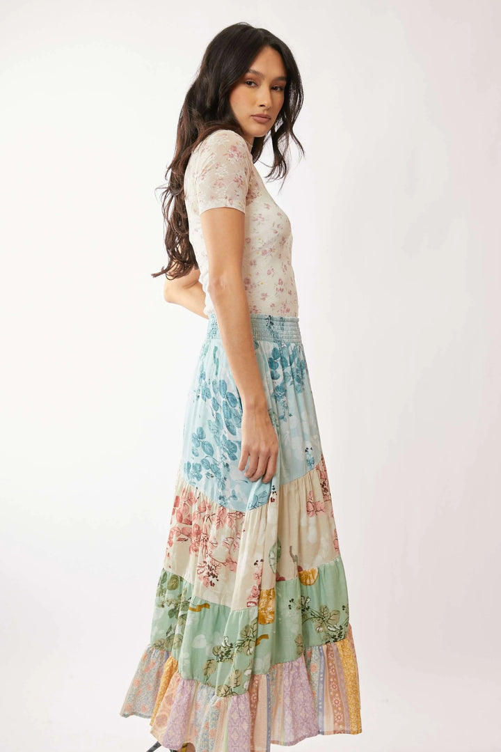 Davi Dani Floral Mesh Mock Neck Short Sleeve Top
