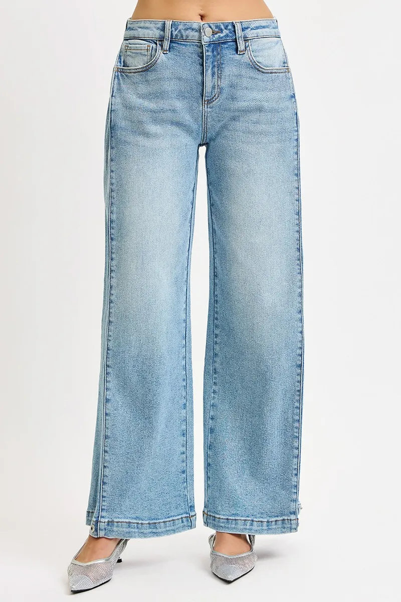 Medium Risen Mid Rise Wide Barrel Transferable Leg Snap Jeans