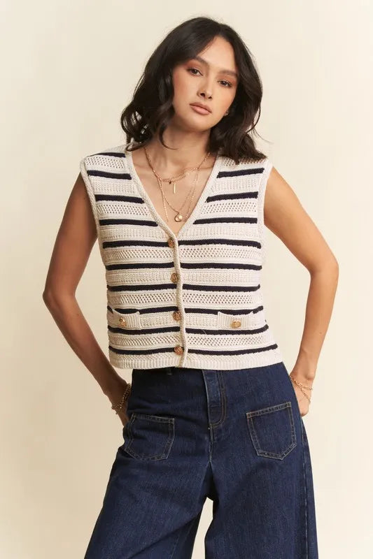 White Davi Dani Sleeveless Cropped Striped Sweater Knit Vest Top