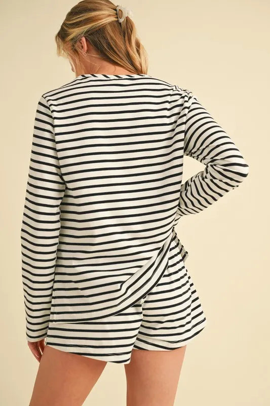 Black Aemi Co Drawstring Contrast Striped Shorts