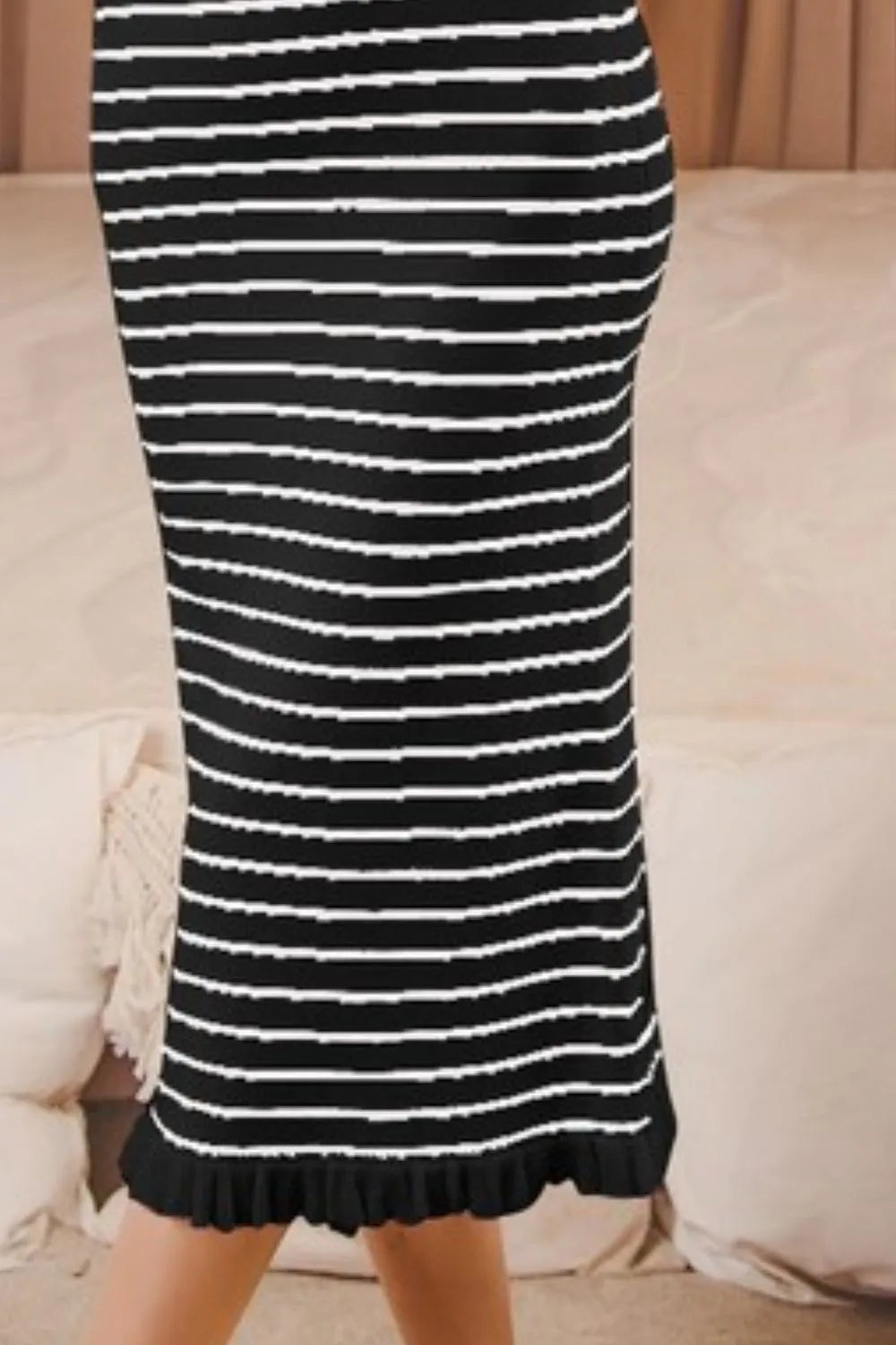 Black/Off White So Me Stripe Sleeveless Sweater Knit Maxi Dress With Ruffled Hem 3